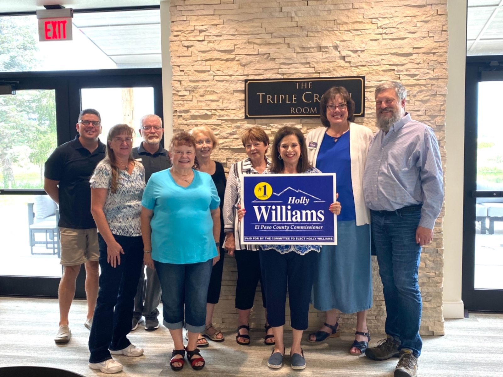 photo-5429741253885952